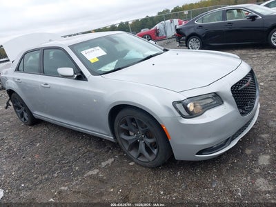 CHRYSLER 300 2023
