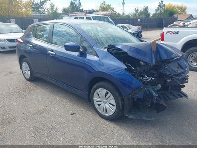 NISSAN LEAF 2025