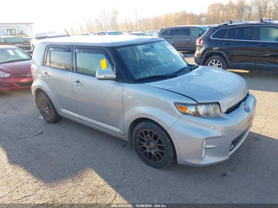 SCION XB 2013