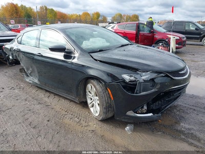CHRYSLER 200 2015