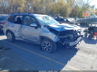 SUBARU FORESTER 2019
