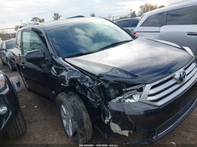 TOYOTA HIGHLANDER 2013