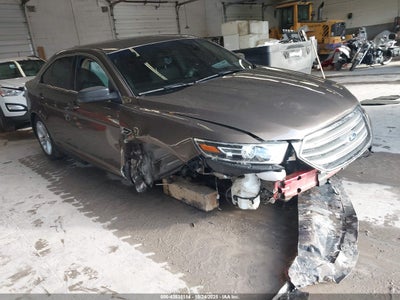 FORD TAURUS 2016