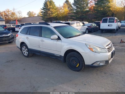 SUBARU OUTBACK 2011