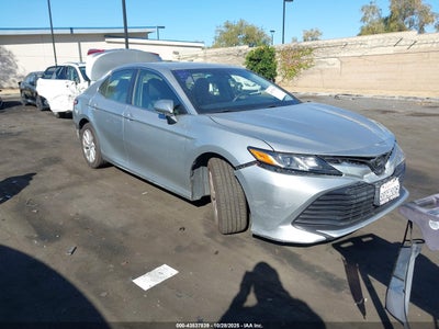 TOYOTA CAMRY 2018