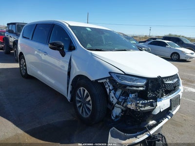 CHRYSLER PACIFICA HYBRID 2025