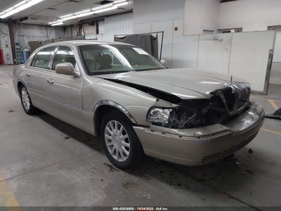 LINCOLN TOWN CAR 2006