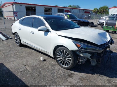 KIA CADENZA 2017