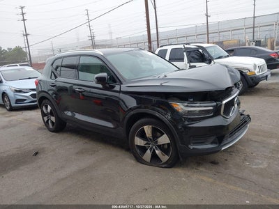 VOLVO XC40 2020