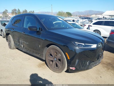 BMW IX 2025
