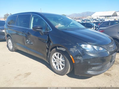 CHRYSLER VOYAGER 2022