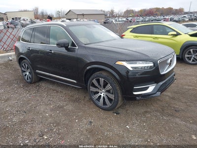 VOLVO XC90 2021