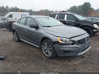 VOLVO S60 CROSS COUNTRY 2018