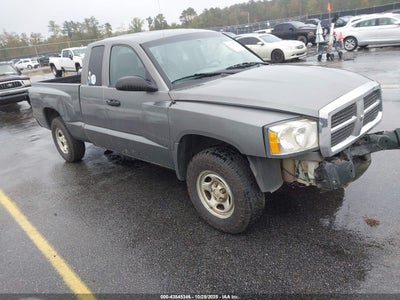 DODGE DAKOTA 2005