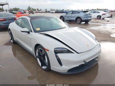 PORSCHE TAYCAN 2022