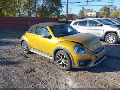 VOLKSWAGEN BEETLE 2017