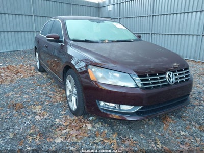 VOLKSWAGEN PASSAT 2013