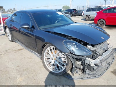PORSCHE PANAMERA 2017