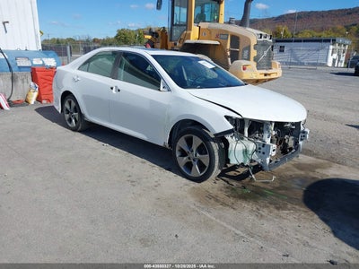 TOYOTA CAMRY 2014