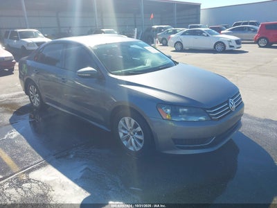 VOLKSWAGEN PASSAT 2012