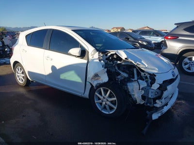 TOYOTA PRIUS C 2013