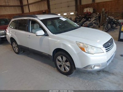 SUBARU OUTBACK 2011