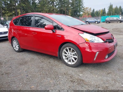 TOYOTA PRIUS V 2012