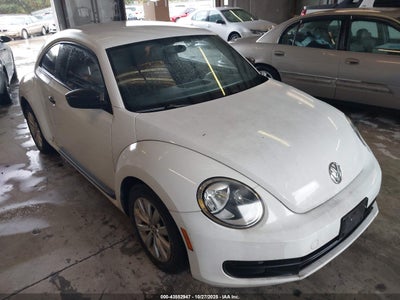 VOLKSWAGEN BEETLE 2015