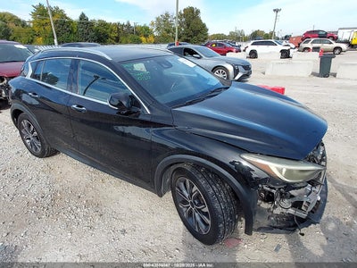 INFINITI QX30 2017