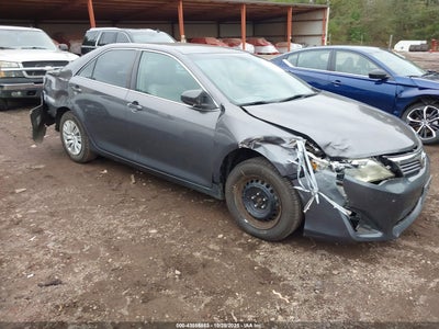 TOYOTA CAMRY 2014