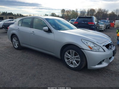 INFINITI Q40 2015