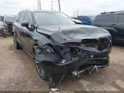 VOLVO XC90 2021