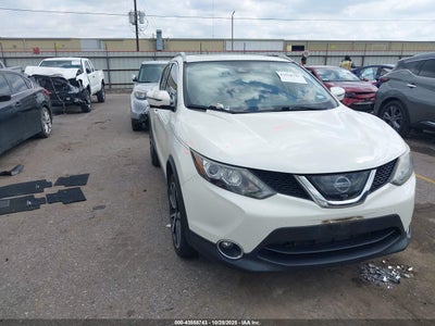 NISSAN ROGUE SPORT 2017