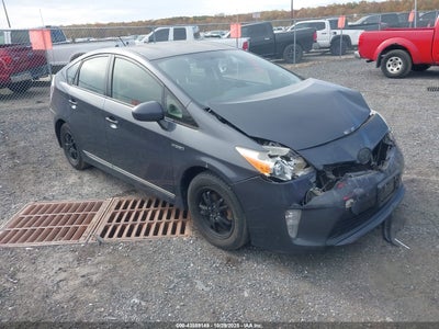 TOYOTA PRIUS 2013