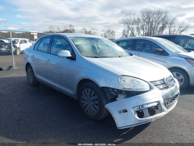 VOLKSWAGEN JETTA 2010