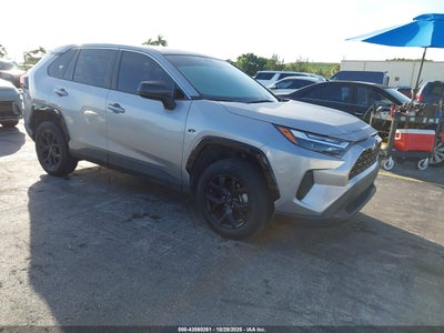 TOYOTA RAV4 2024