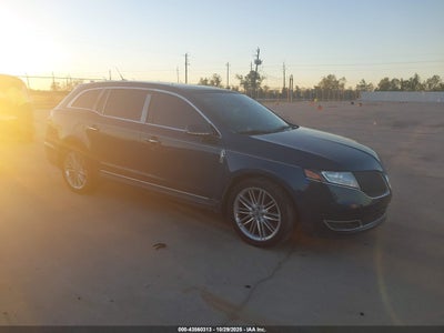 LINCOLN MKT 2016