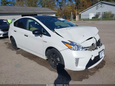TOYOTA PRIUS 2013