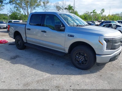 FORD F-150 LIGHTNING 2025