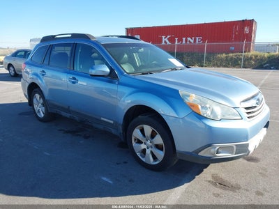 SUBARU OUTBACK 2011