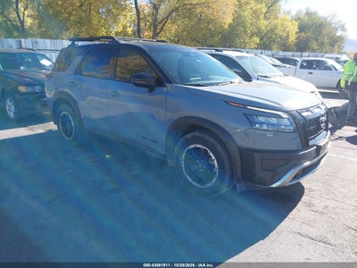 NISSAN PATHFINDER 2024