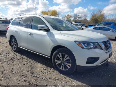 NISSAN PATHFINDER 2017