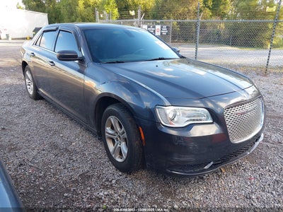CHRYSLER 300 2015