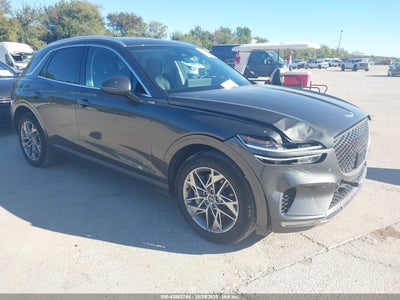 GENESIS GV70 2025
