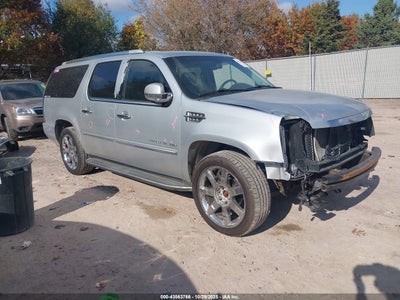 CADILLAC ESCALADE ESV 2012