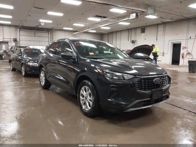 FORD ESCAPE 2024