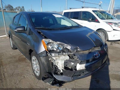 TOYOTA PRIUS C 2013