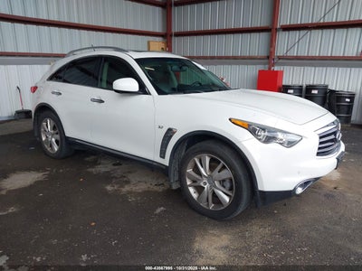 INFINITI QX70 2015