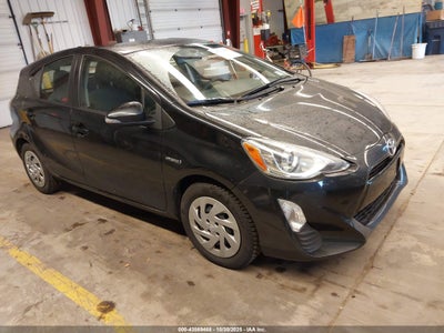 TOYOTA PRIUS C 2016
