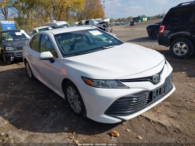 TOYOTA CAMRY 2018